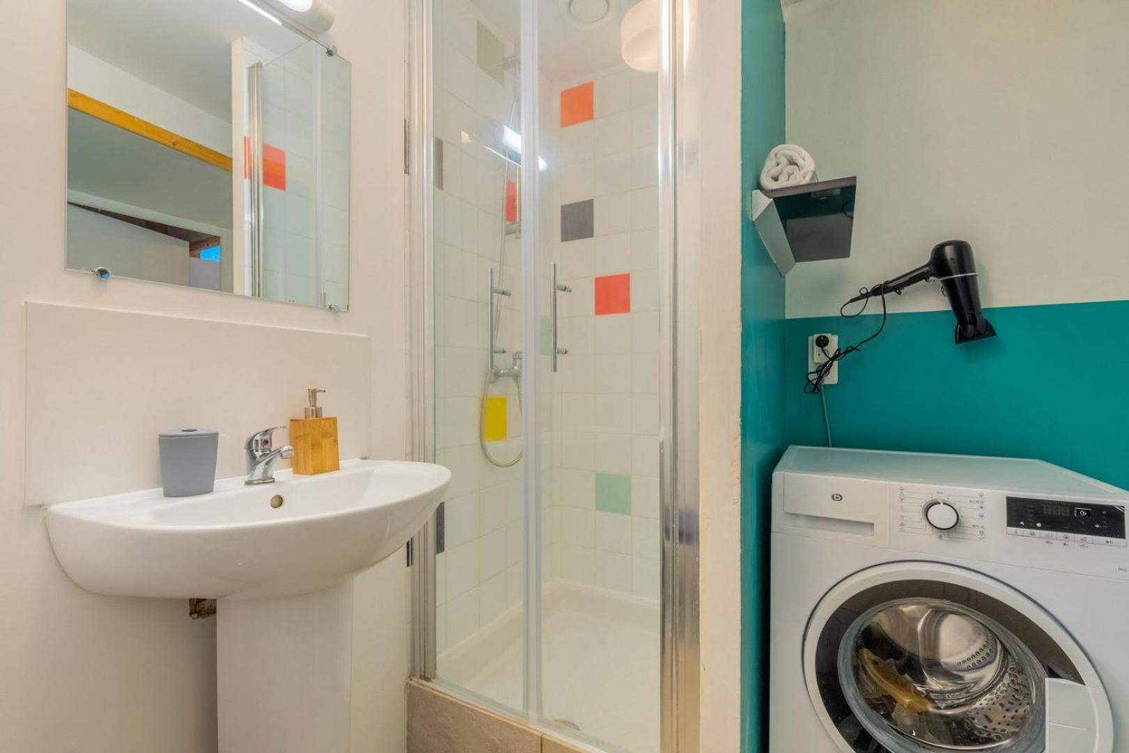 Appartement Atypique En Souplex, 2 Ch & Terrasse Lille Luaran gambar